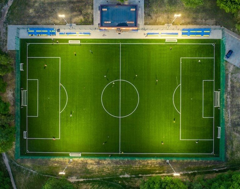 thi công sân bóng đá